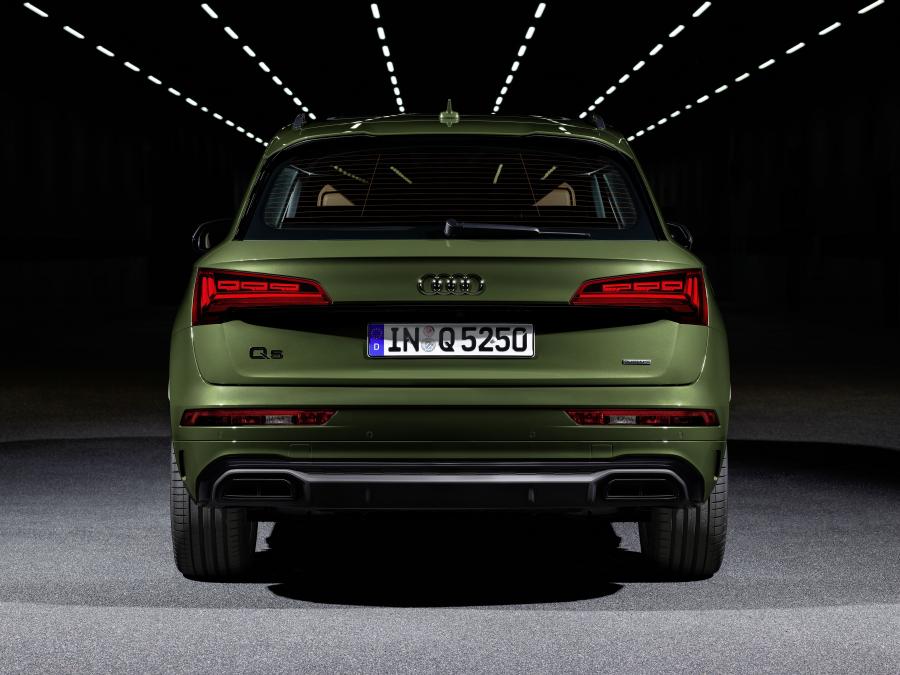  Audi Q5 40 TDI Quattro S-Line 2020 года  (WW) (фото 41 из 89)